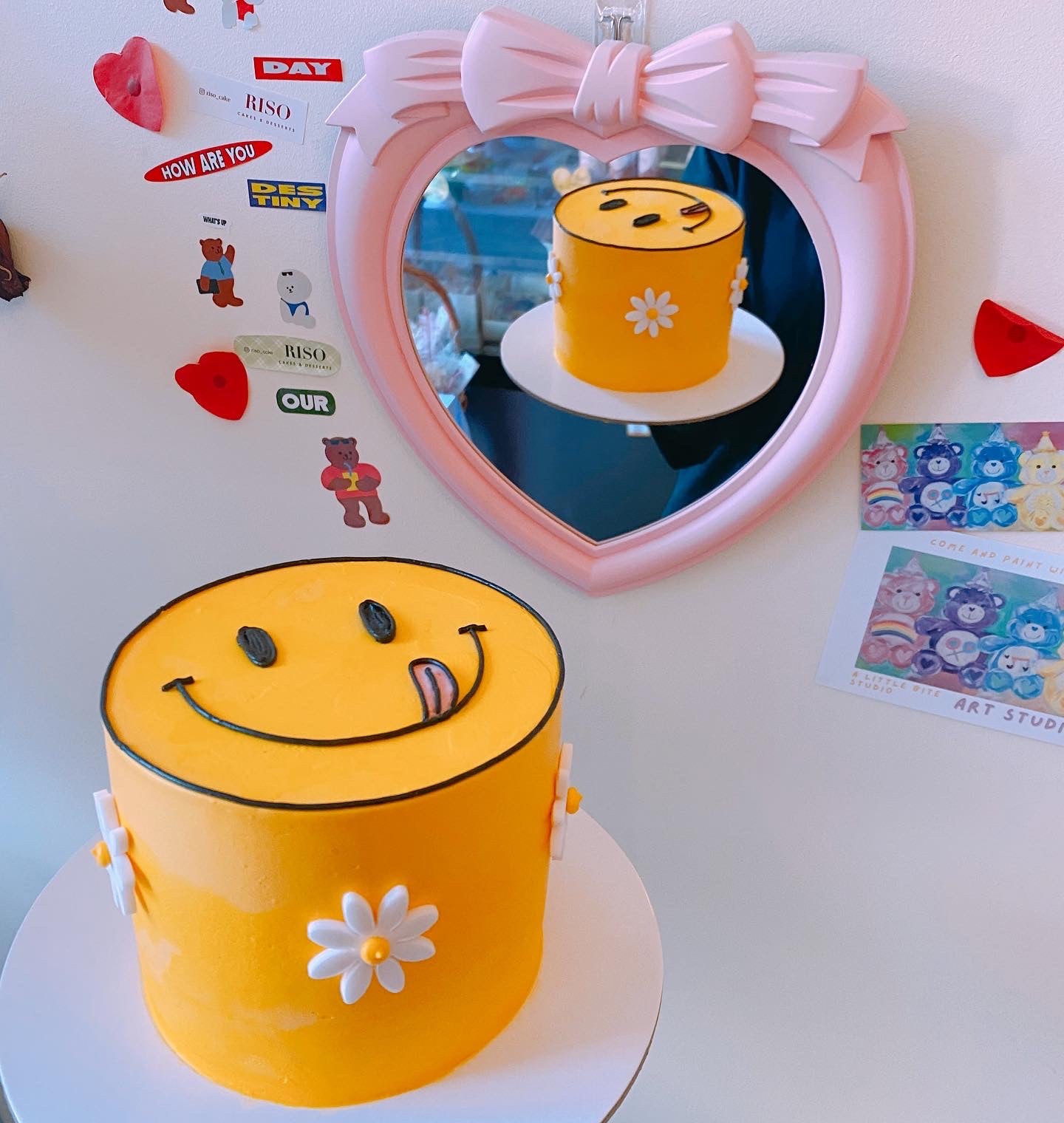 Smile Cake - GiftsCake