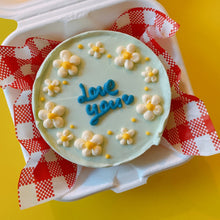 Load image into Gallery viewer, My Little Daisy Lunch Box Cake

