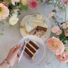 Load image into Gallery viewer, Wild Flower Cake
